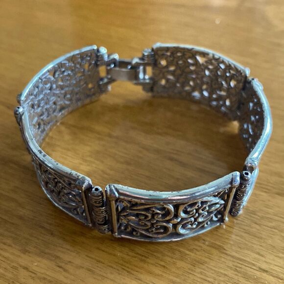 Brighton Lace  Heart  bracelet - Picture 1 of 4